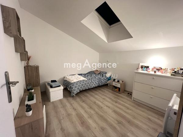 Maison à LE MAY-SUR-EVRE, 49122 - 10 pièces 187m²