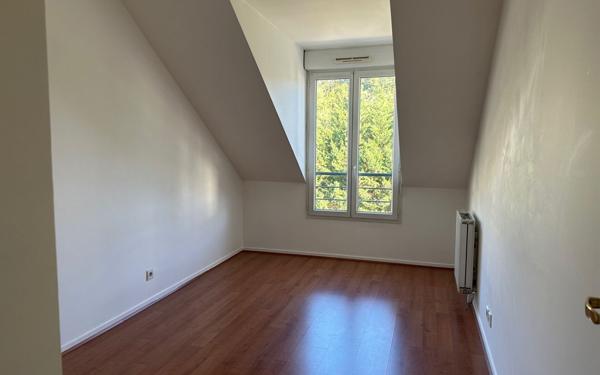 Appartement à louer    2 pièces • 53,91 m2 Yerres