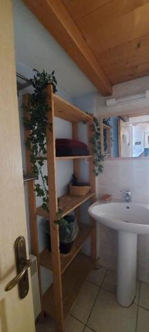 30.GARD.NIMES.Charmant studio en duplex avec terrasse, quartier Notre-Dame