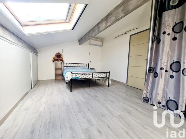 Maison 6 pièces de 156 m² à Burlats (81100)