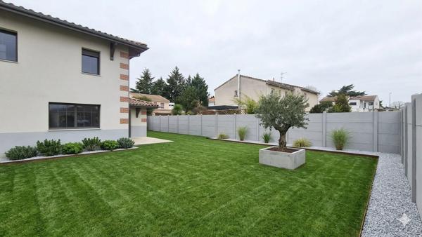 MAISON NEUVE T6 - NON MITOYENNE - JARDIN - 3 PARKINGS