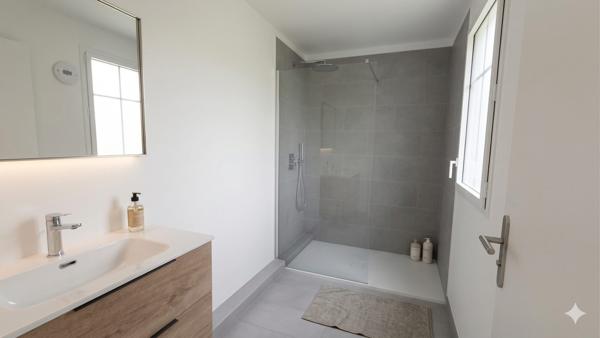 MAISON NEUVE T6 - NON MITOYENNE - JARDIN - 3 PARKINGS