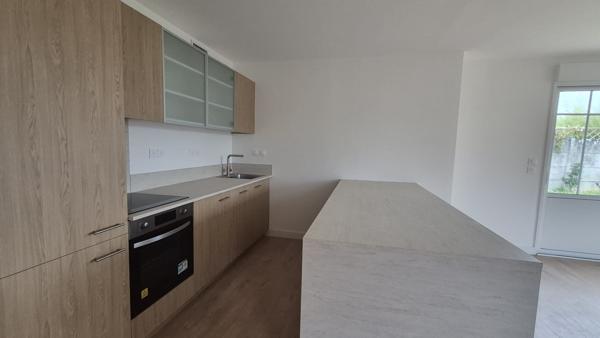 MAISON NEUVE T6 - NON MITOYENNE - JARDIN - 3 PARKINGS