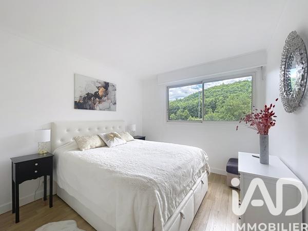 Location appartement 3 pièces 61,77 m² Viroflay