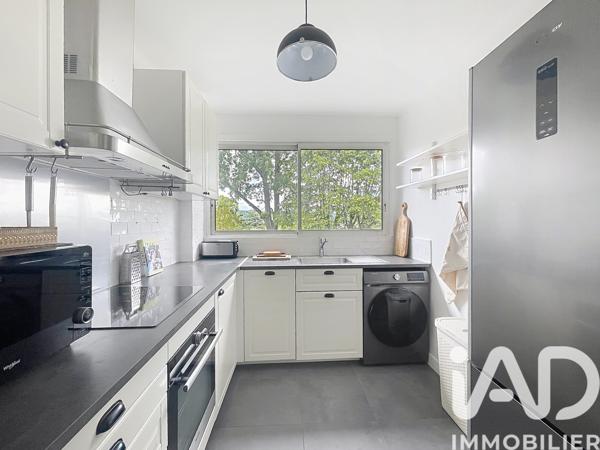 Location appartement 3 pièces 61,77 m² Viroflay