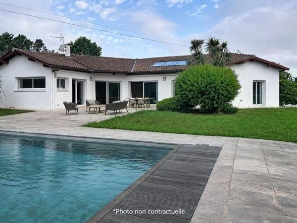 Maison 1 325 000 € Arbonne 4 p 230 m² DPE C
