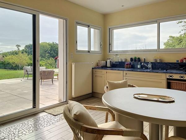 Maison 1 325 000 € Arbonne 4 p 230 m² DPE C