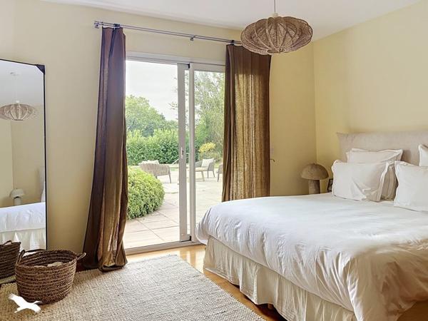 Maison 1 325 000 € Arbonne 4 p 230 m² DPE C