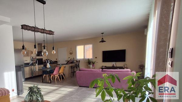 Maison de plain pied 98m² 3 chambres & piscine