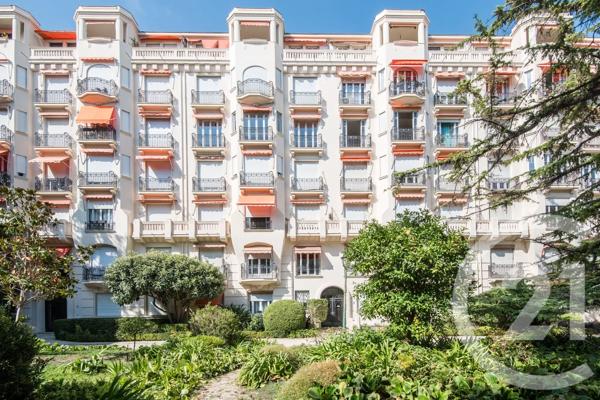 Appartement F3 à vendre  3 pièces - 104,53 m 2   NICE  - 06