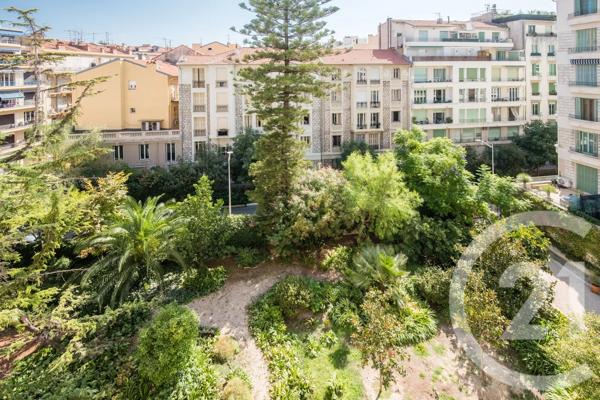 Appartement F3 à vendre  3 pièces - 104,53 m 2   NICE  - 06