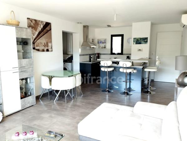 Bel appartement T2 moderne de 51 m2 à FOLELLI