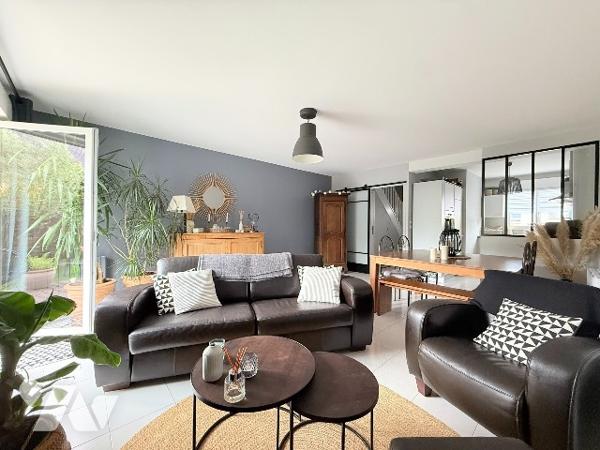 VENTE MAISON 4 CHAMBRES LA MEZIERE