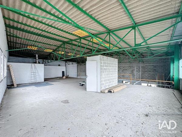 Boutique/Local commercial à vendre 555 m² Tinqueux