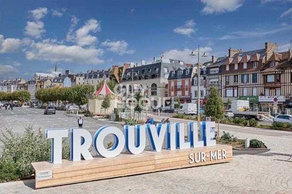 TROUVILLE-SUR-MER - L'esprit d'une maison de pêcheur avec vue sur le port !