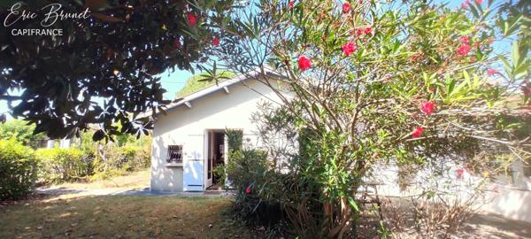 LANTON - maison 3 chambres avec garage et annexes