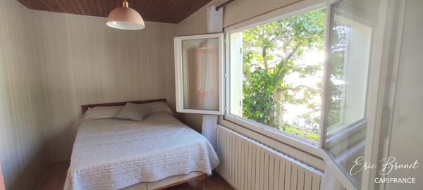 LANTON - maison 3 chambres avec garage et annexes