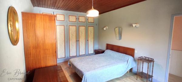 LANTON - maison 3 chambres avec garage et annexes