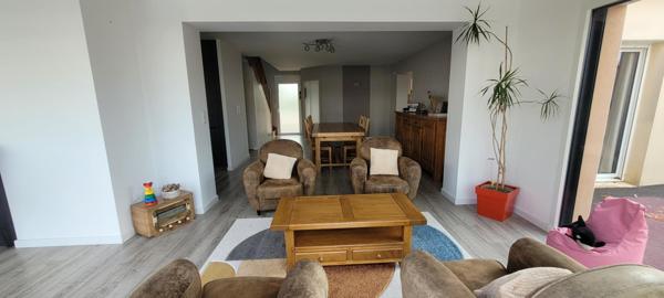 Centre Ville, commerces à pieds, 4 chambres, Terrain 600 m²