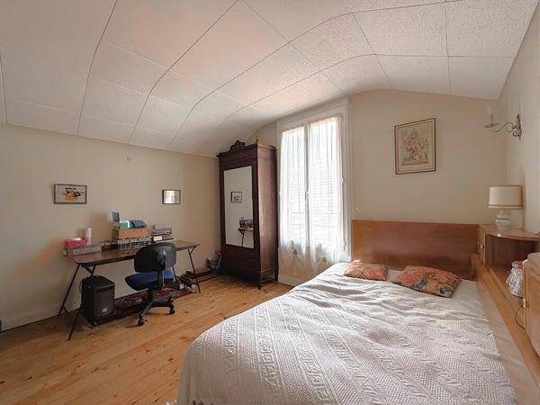 Maison non mitoyenne 5P/3ch, 20 min gare