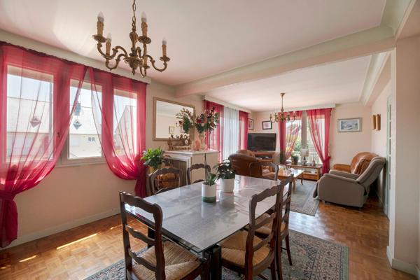 Maison Chavagne T6 5 CHAMBRES JARDIN CLOS -GARAGE