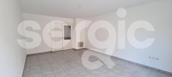 Location 4 Pieces 74 80000 Amiens 25 1088 02 0023