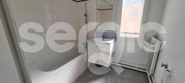Location 4 Pieces 74 80000 Amiens 25 1088 02 0023