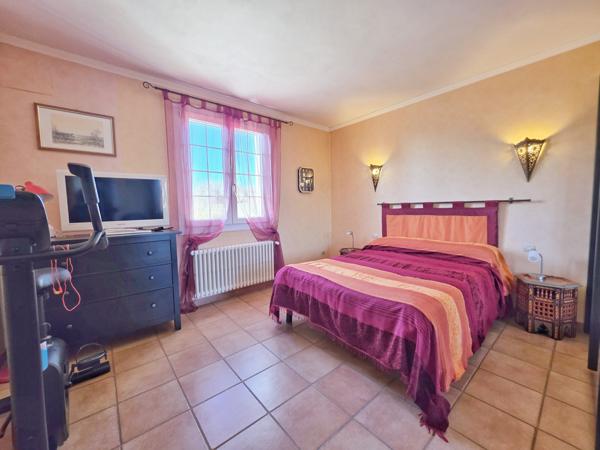 Beaucaire (30300) Maison de plain-pied avec grand espace vert