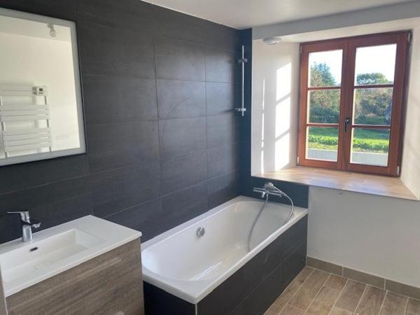 Deux propriétés de 14 pièces refait à neuf