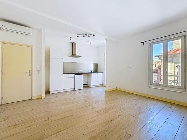 Avignon Intra Muros Rue Saint Agricol Studio 28m²