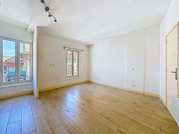 Avignon Intra Muros Rue Saint Agricol Studio 28m²