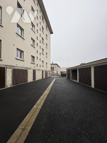 Garage sécurisé bd brossolette (centre ville LAON 02000)