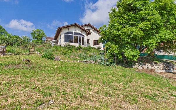 Maison à vendre    4 pièces • 114 m2 Tullins