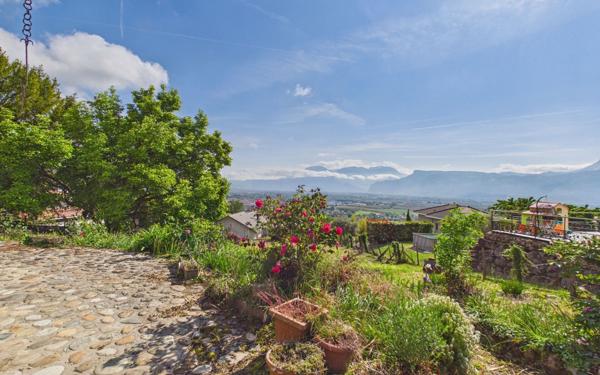 Maison à vendre    4 pièces • 114 m2 Tullins
