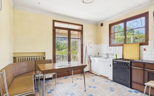 Maison à vendre    4 pièces • 114 m2 Tullins
