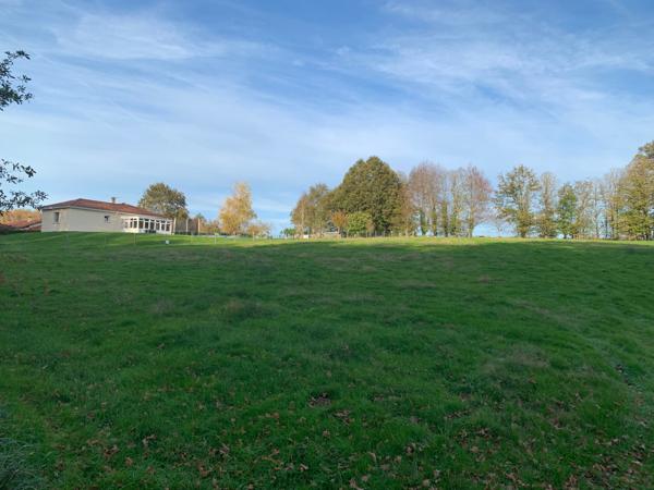 Terrain à vendre à Oradour-sur-Vayres (87150) - Haute-Vienne