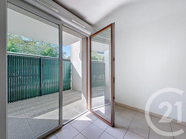 Appartement à vendre  2 pièces - 38 m 2   CENON  - 33