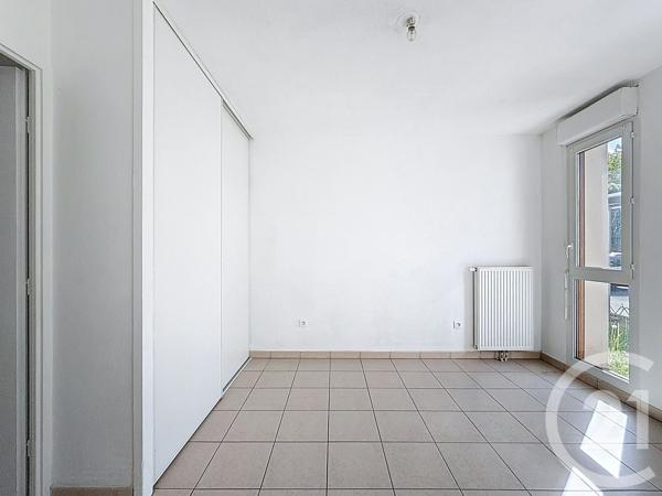 Appartement à vendre  2 pièces - 38 m 2   CENON  - 33