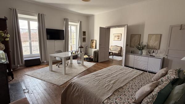 Ancienne demeure viticole d'exception Saint-Jean-d'Angély (17400)