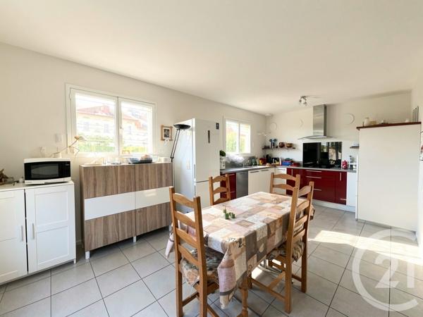 Maison à vendre  3 pièces - 102,31 m 2   BEGLES  - 33