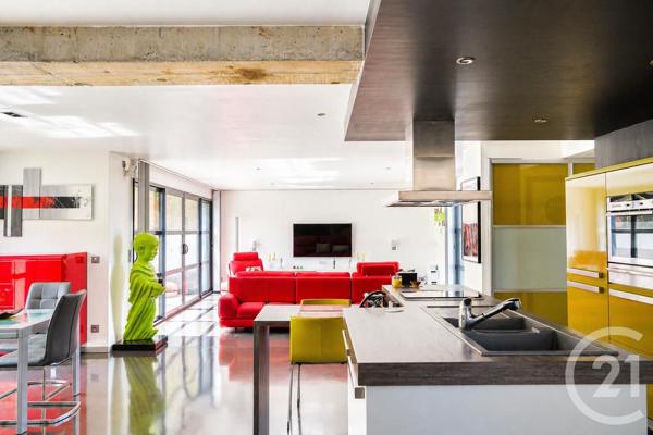 Maison à vendre  3 pièces - 138 m 2   EYSINES  - 33