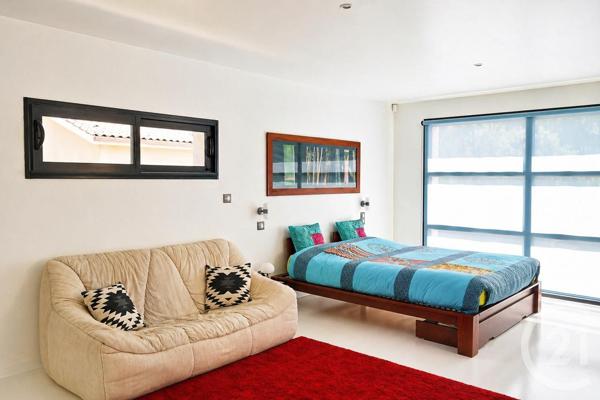 Maison à vendre  3 pièces - 138 m 2   EYSINES  - 33