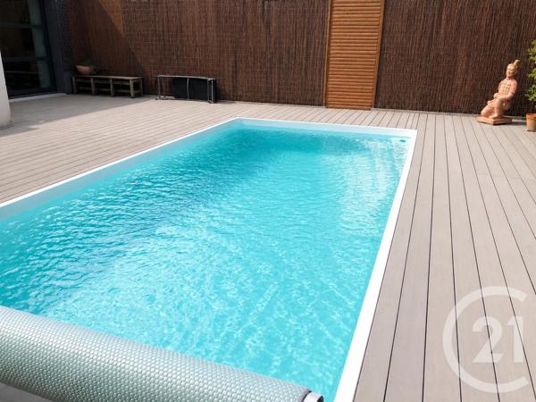 Maison à vendre  3 pièces - 138 m 2   EYSINES  - 33