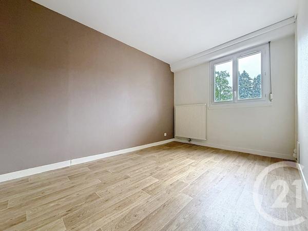 Appartement à vendre  4 pièces - 77,29 m 2   GUERET  - 23