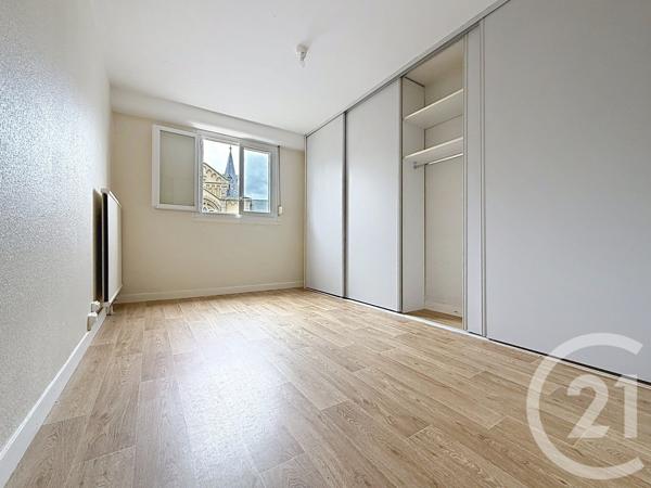 Appartement à vendre  4 pièces - 77,29 m 2   GUERET  - 23