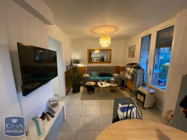 Appartement à louer 2 pièces 48.35m² Albi (81000)