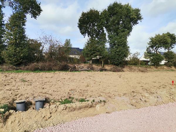 Terrain à Batir à vendre à Iffendic en Ille-et-Vilaine (35750), ref : 048-V706M