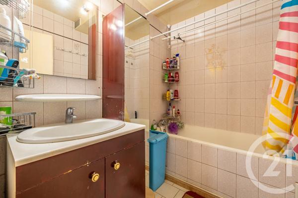 Appartement F3 à vendre  3 pièces - 66,60 m2 CHEVILLY LARUE - 94