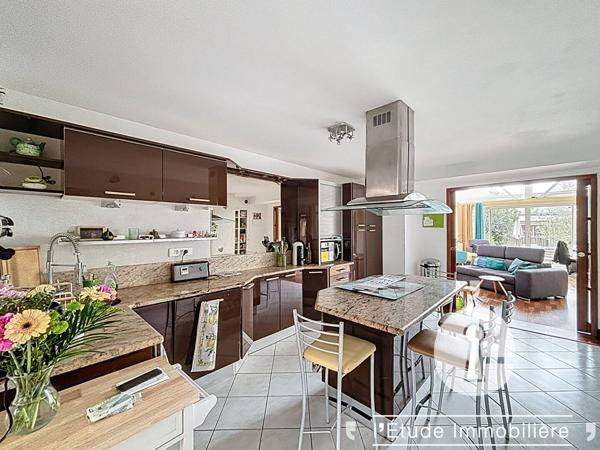 Maison Chateau Gontier Sur Mayenne 10 pièce(s) 233 m2