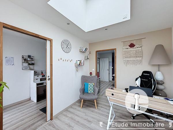 Maison Chateau Gontier Sur Mayenne 10 pièce(s) 233 m2